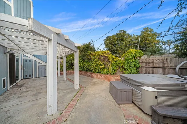 $849,950 | 1025 Sea Breeze Drive, Unit 11, Costa Mesa, CA 92627