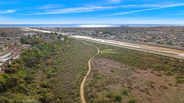 $849,950 | 1025 Sea Breeze Drive, Unit 11, Costa Mesa, CA 92627