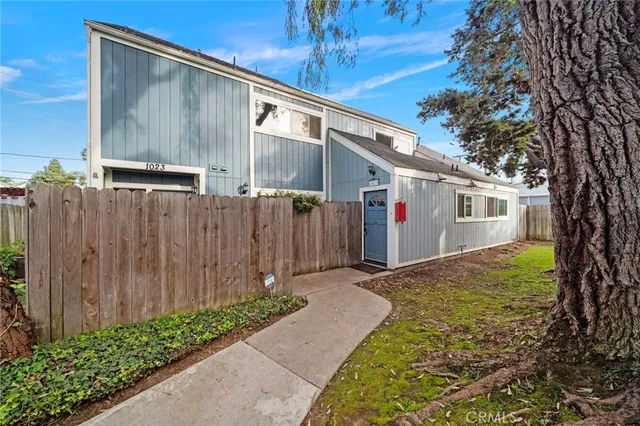 $849,950 | 1025 Sea Breeze Drive, Unit 11, Costa Mesa, CA 92627