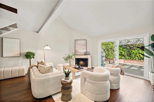 $849,950 | 1025 Sea Breeze Drive, Unit 11, Costa Mesa, CA 92627