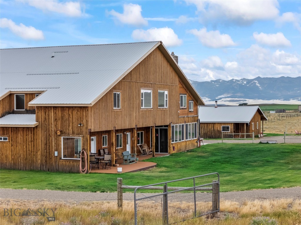 28 Great Escape Road Wilsall, MT 59086 - Photo 2 of 100 Gallery Image 2