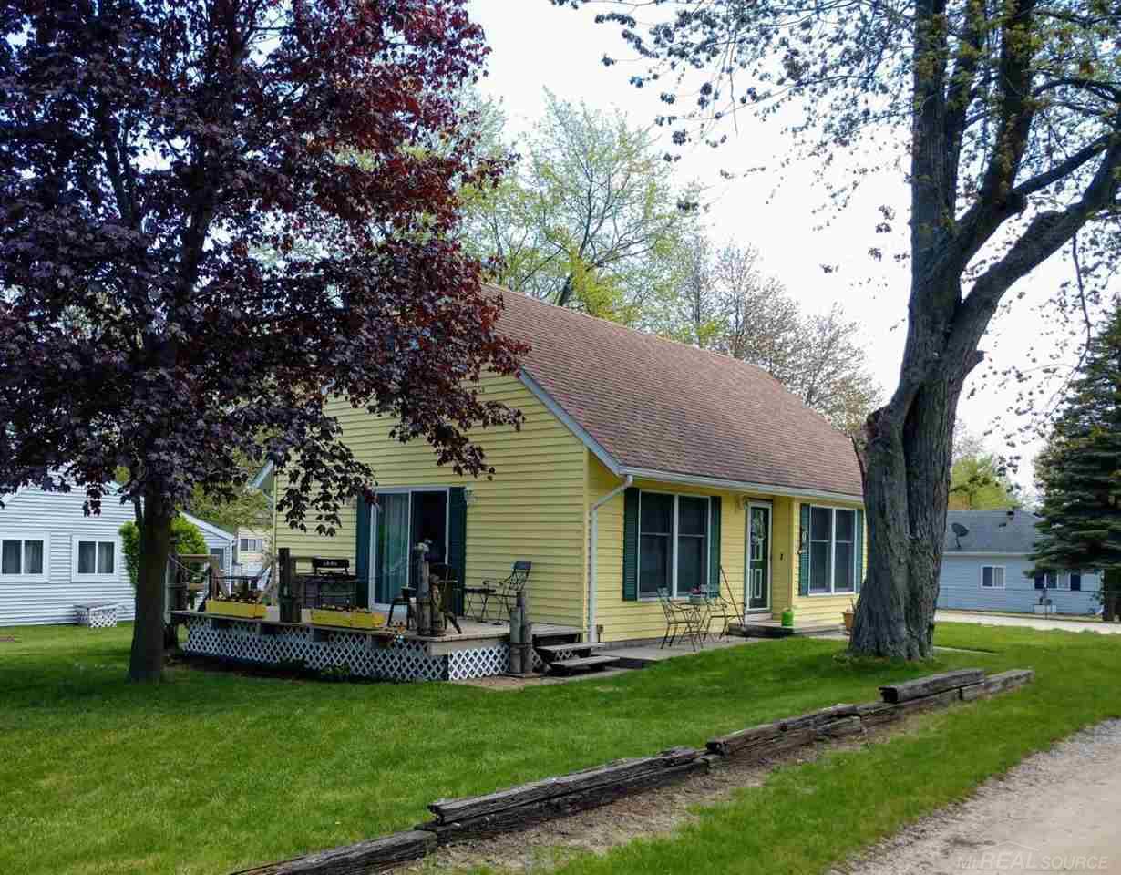 7319 Longfellow Road Lexington, MI 48450 - Photo 26 of 35 50042082-25.JPG