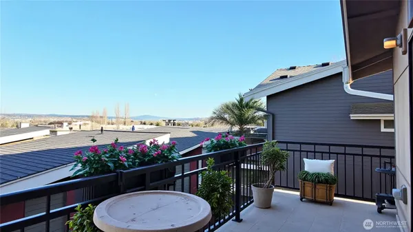 $4,700 | 7757 Sand Point Way Northeast, Unit A, Seattle, WA 98115