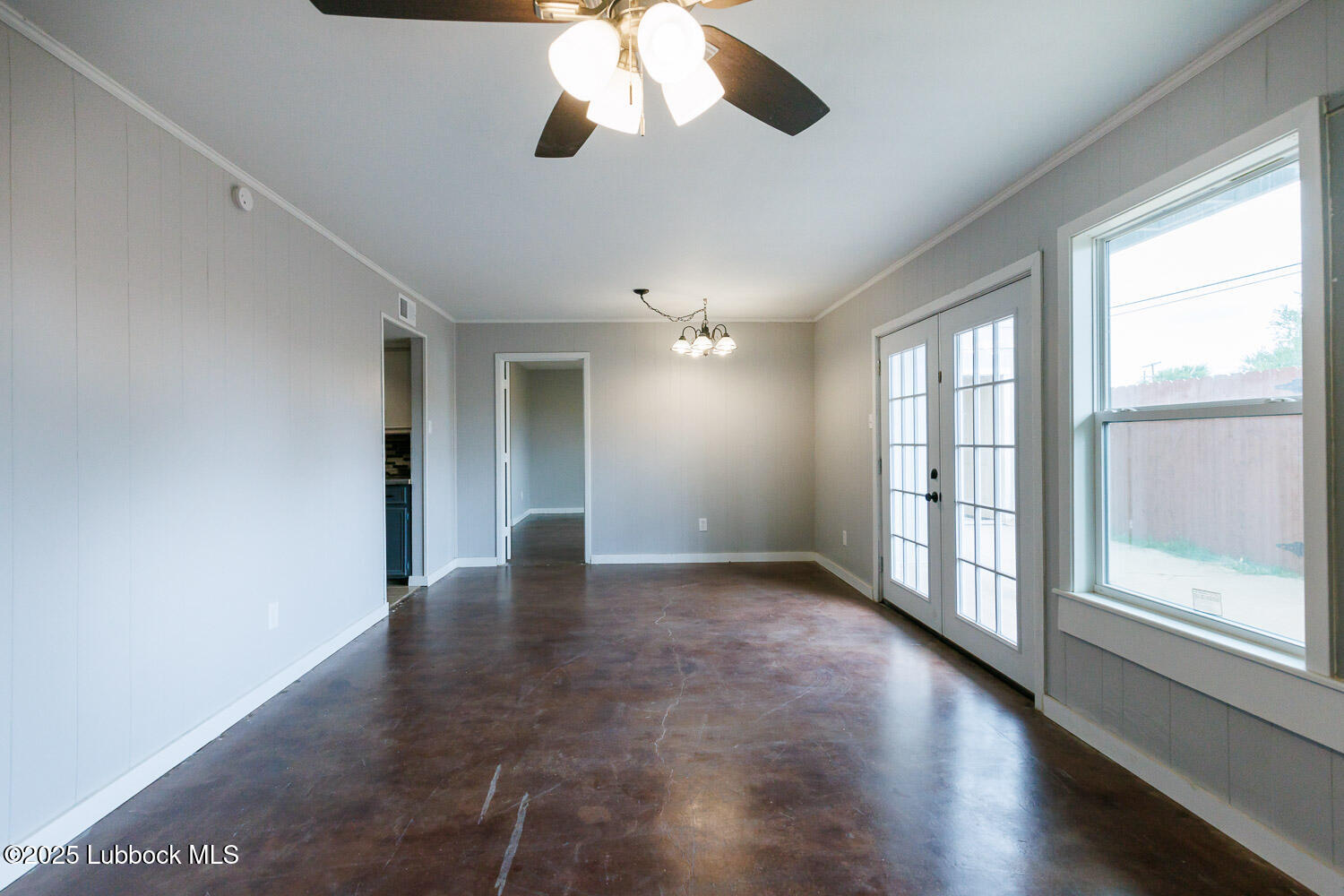 4314 52nd Street, Unit A Lubbock, TX 79413 - Photo 29 of 54 a view of an empty room with a window