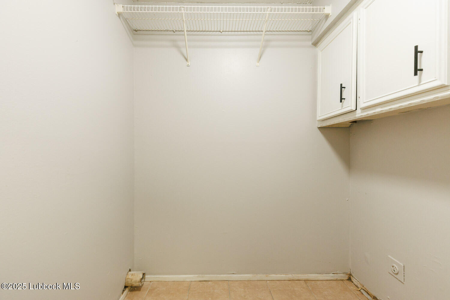4314 52nd Street, Unit A Lubbock, TX 79413 - Photo 45 of 54 a view of a closet