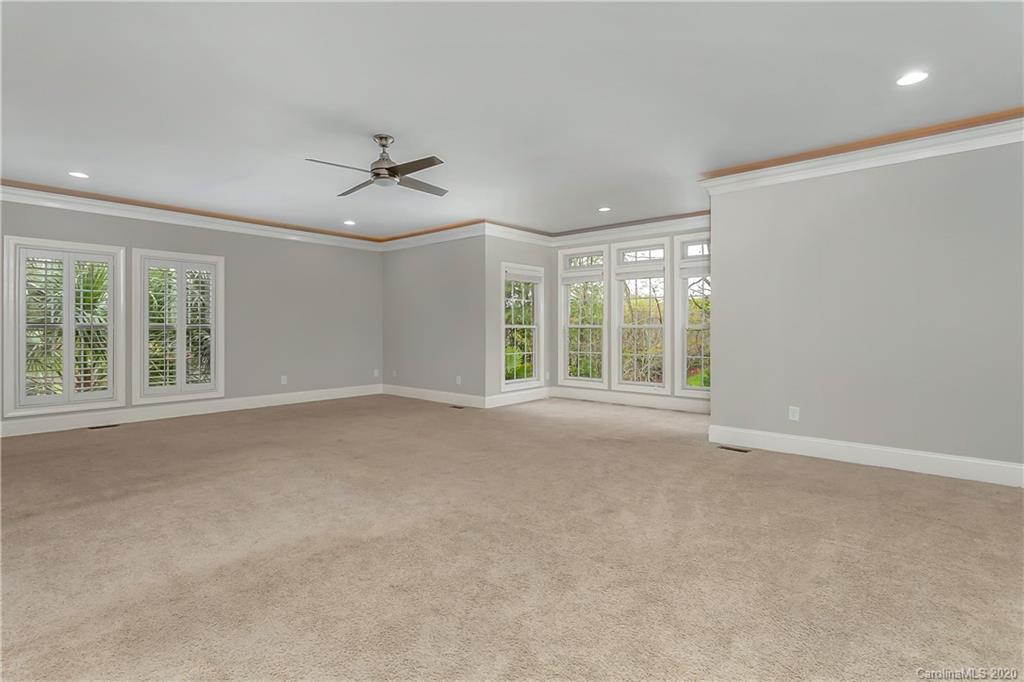 7085 Harbor Court Tega Cay, SC 29708 - Photo 11 of 27 Gallery Image 11