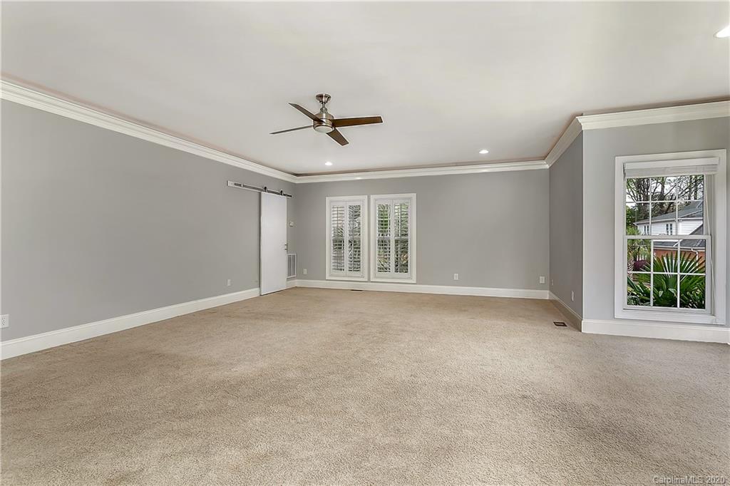 7085 Harbor Court Tega Cay, SC 29708 - Photo 12 of 27 Gallery Image 12