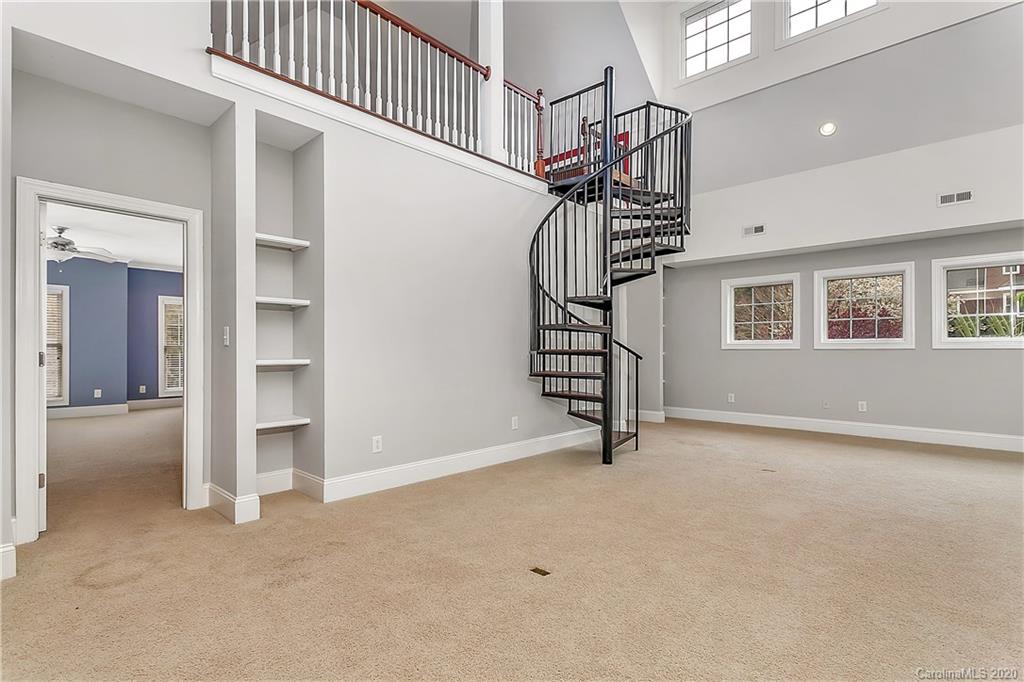 7085 Harbor Court Tega Cay, SC 29708 - Photo 19 of 27 Gallery Image 19