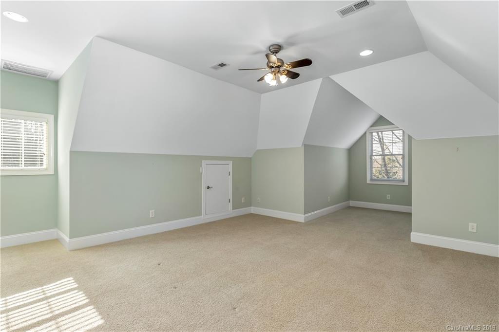 7085 Harbor Court Tega Cay, SC 29708 - Photo 21 of 27 Gallery Image 21