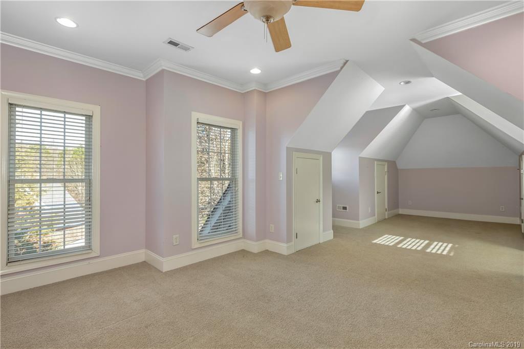7085 Harbor Court Tega Cay, SC 29708 - Photo 23 of 27 Gallery Image 23