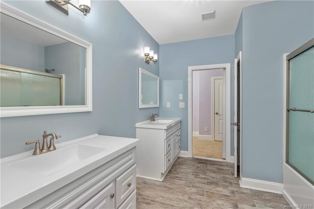 7085 Harbor Court Tega Cay, SC 29708 - Photo 24 of 27 Gallery Image 24