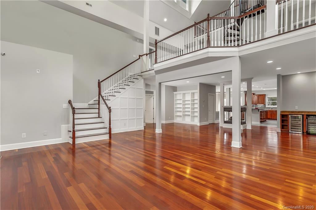 7085 Harbor Court Tega Cay, SC 29708 - Photo 5 of 27 Gallery Image 5