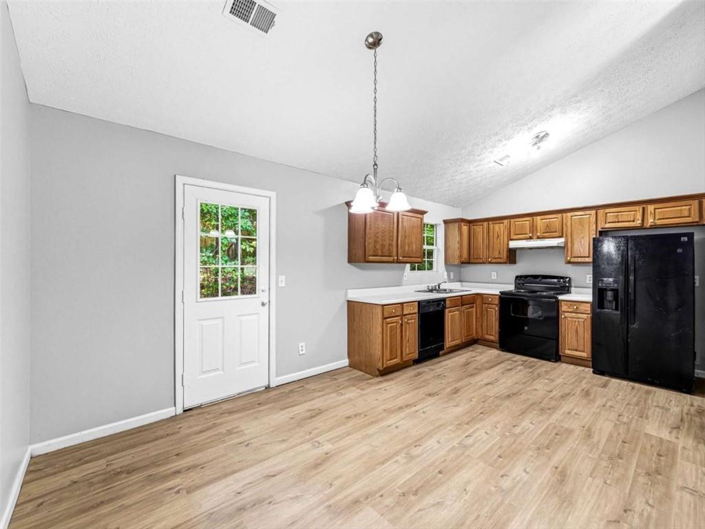 3305 Herrenhut Road Lithonia, GA 30038 - Photo 9 of 27