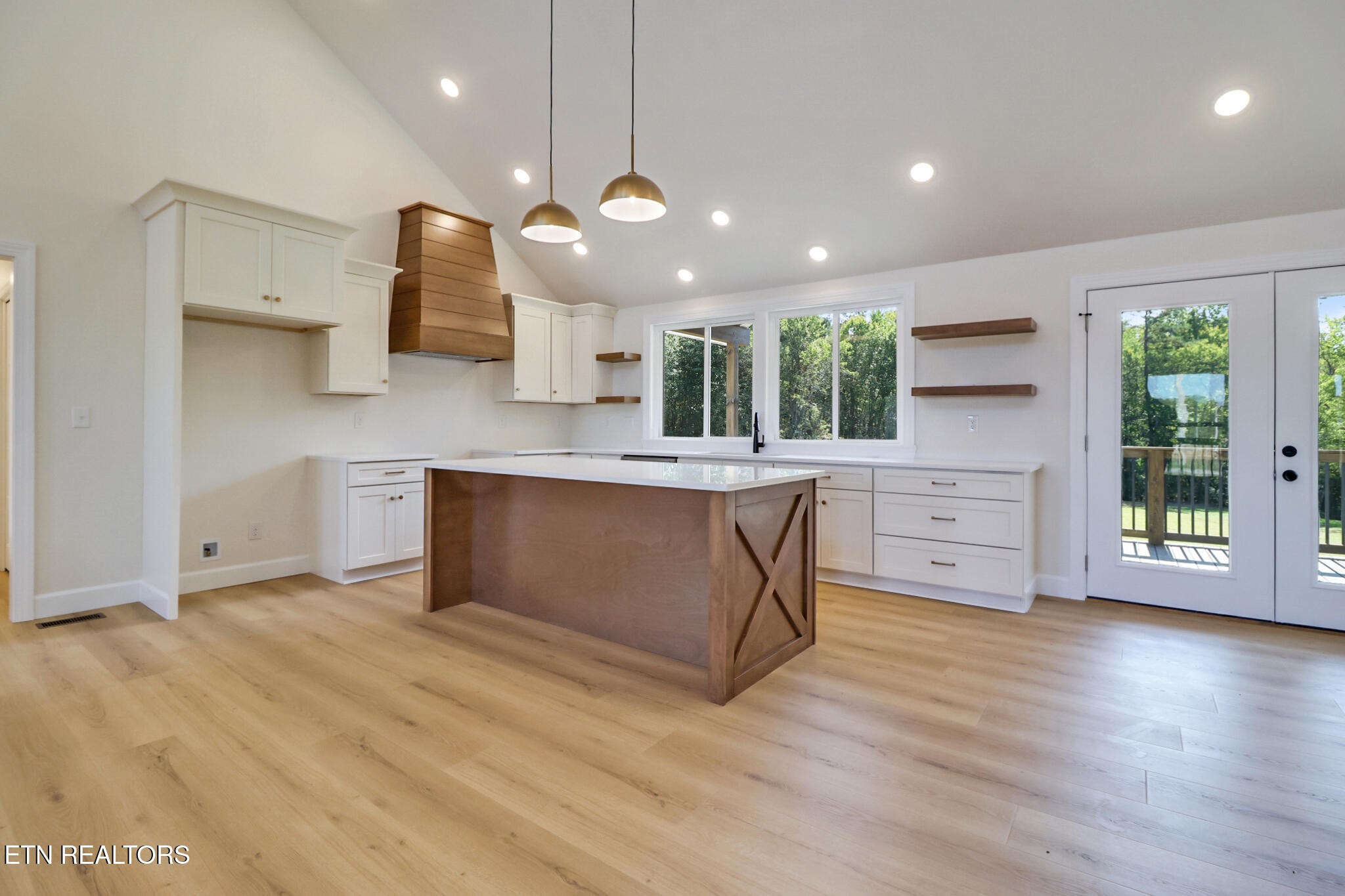 149 Falling Leaf Road Jamestown, TN 38556 - Photo 11 of 32