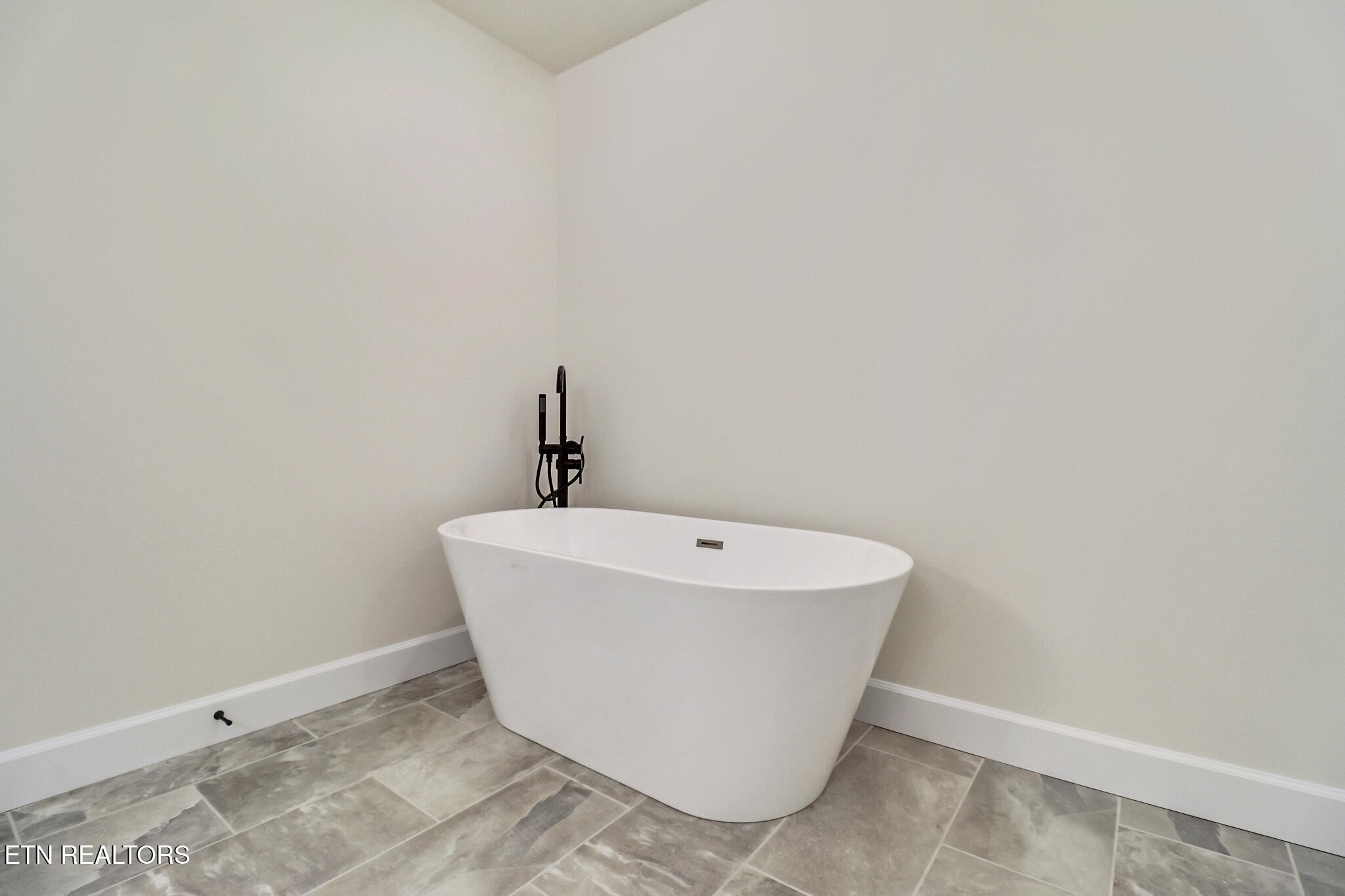 149 Falling Leaf Road Jamestown, TN 38556 - Photo 21 of 32