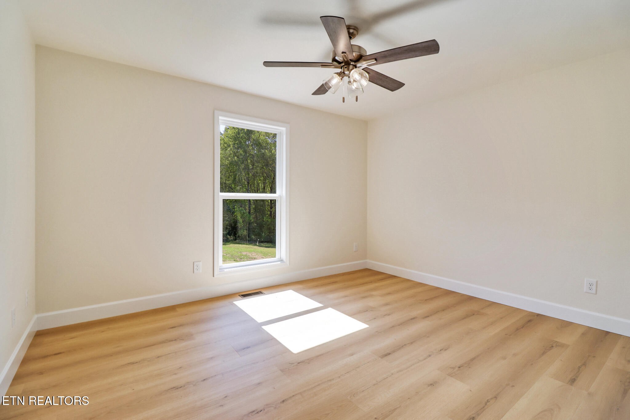 149 Falling Leaf Road Jamestown, TN 38556 - Photo 23 of 32