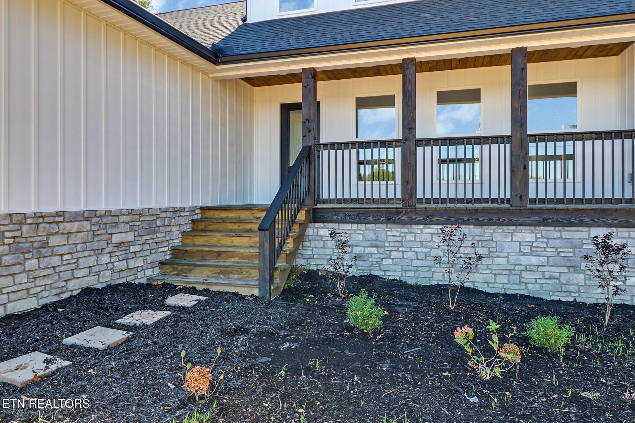 149 Falling Leaf Road Jamestown, TN 38556 - Photo 4 of 32