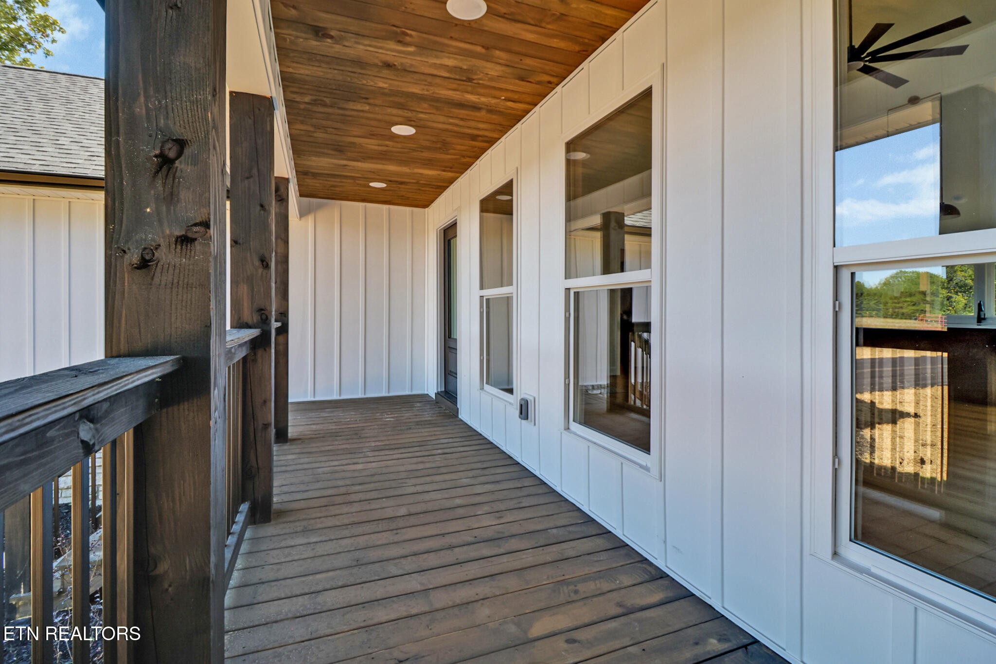 149 Falling Leaf Road Jamestown, TN 38556 - Photo 6 of 32