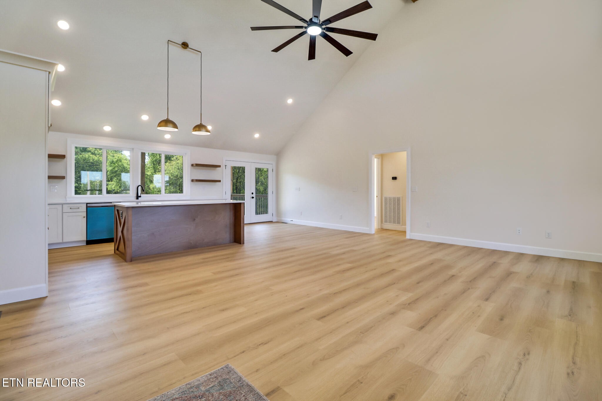 149 Falling Leaf Road Jamestown, TN 38556 - Photo 7 of 32