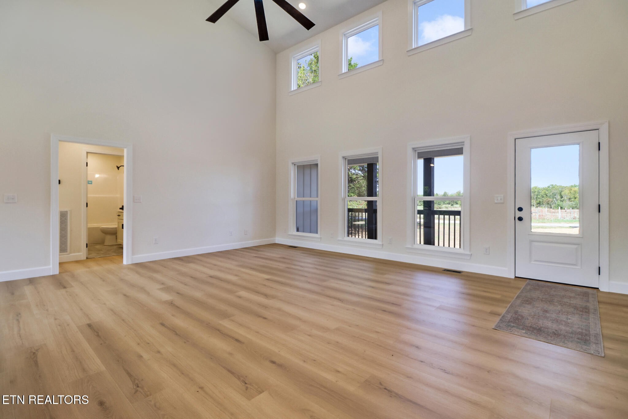 149 Falling Leaf Road Jamestown, TN 38556 - Photo 10 of 32