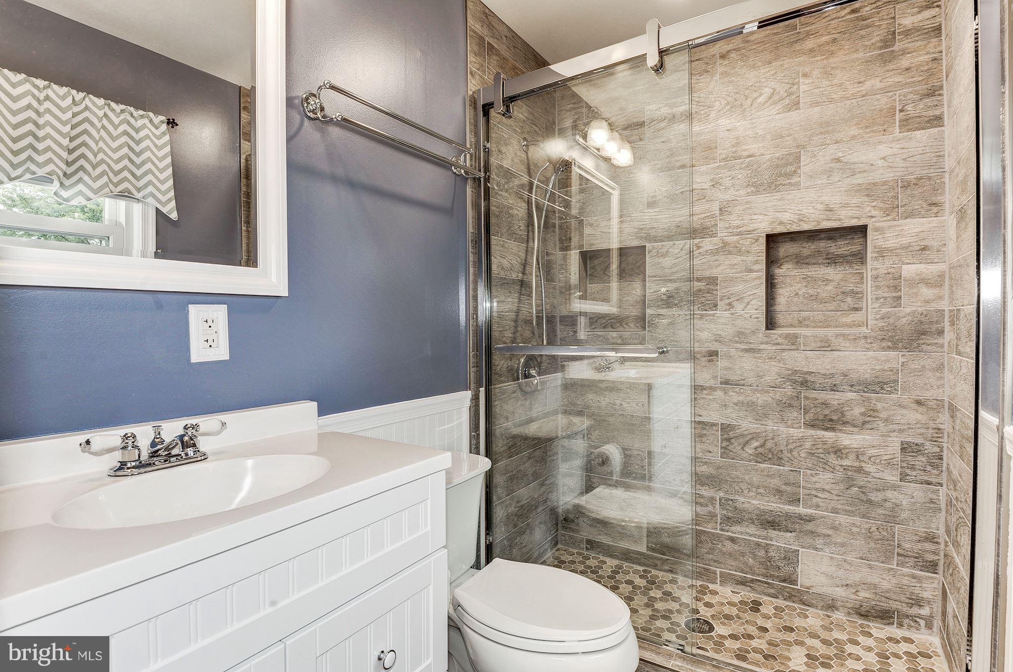 2624 Logmill Road Haymarket, VA 20169 - Photo 5 of 26 Bath (Master)