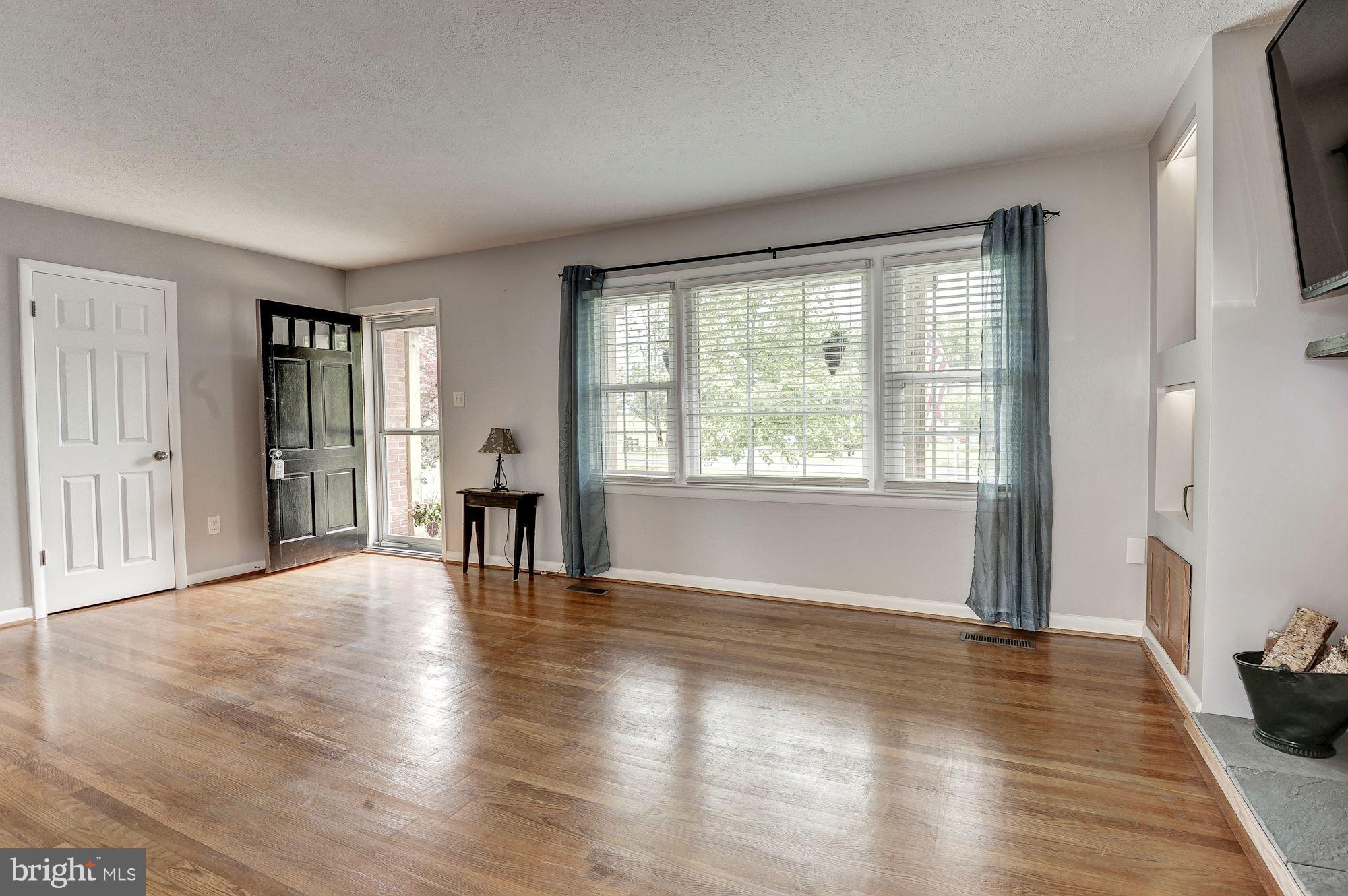 2624 Logmill Road Haymarket, VA 20169 - Photo 8 of 26 Interior (General)