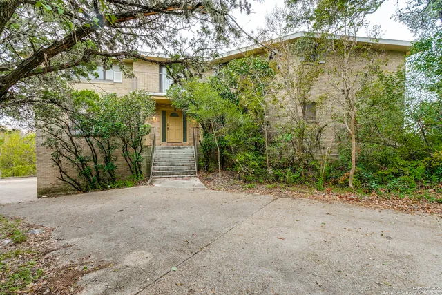 $475,000 | 11006 Bar X Trail, Helotes, TX 78023