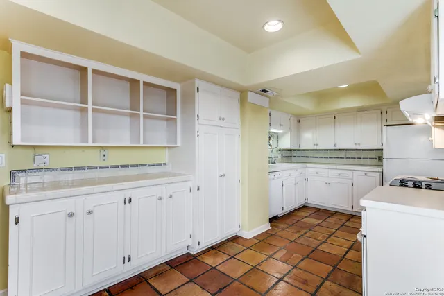 $475,000 | 11006 Bar X Trail, Helotes, TX 78023