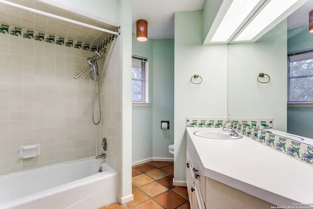 $475,000 | 11006 Bar X Trail, Helotes, TX 78023