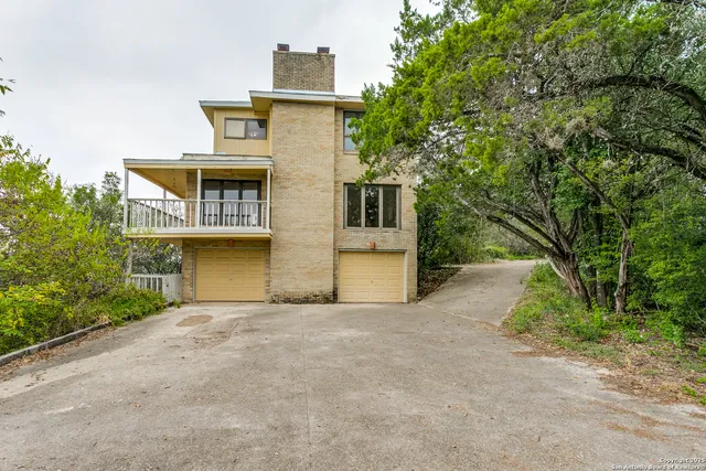 $475,000 | 11006 Bar X Trail, Helotes, TX 78023