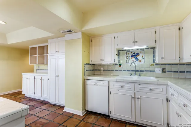 $475,000 | 11006 Bar X Trail, Helotes, TX 78023