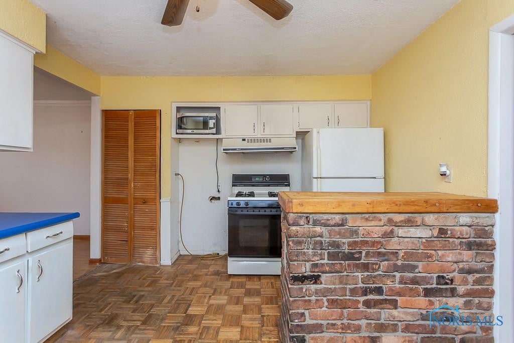 6128 Douglas Road Toledo, OH 43613 - Photo 8 of 35 Gallery Image 8