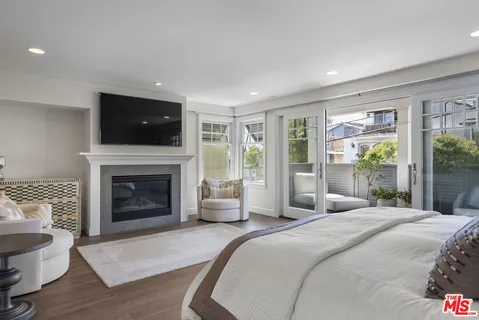 $7,700,000 | 636 12th Street, Manhattan Beach, CA 90266