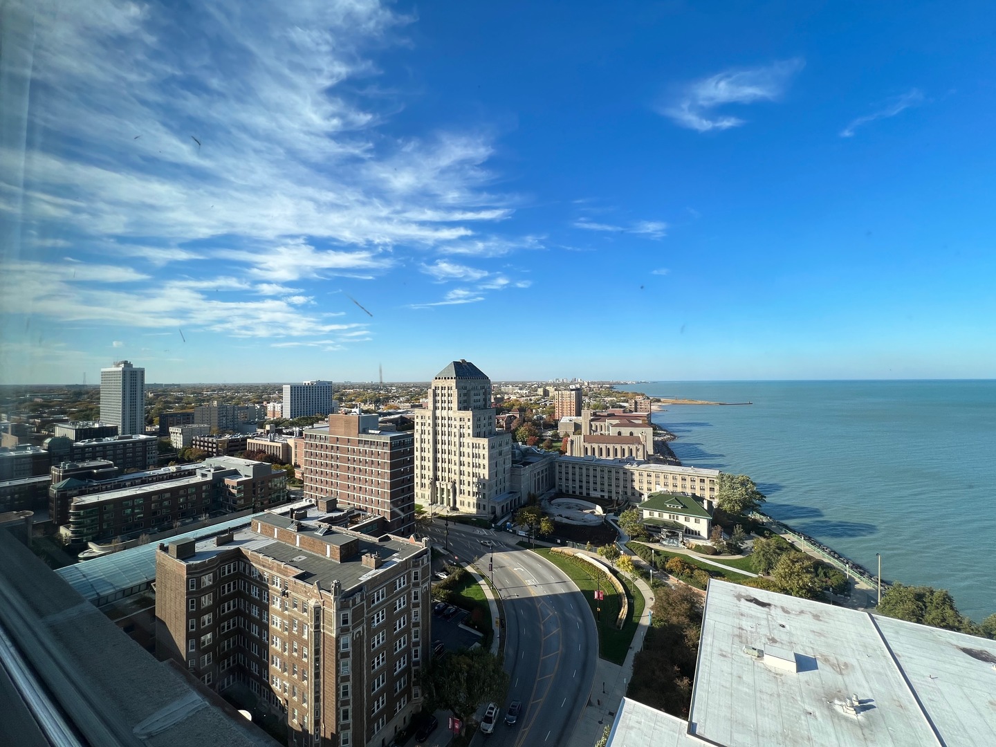 6325 North Sheridan Road, Unit 2007 Chicago, IL 60660 - Photo 14 of 17