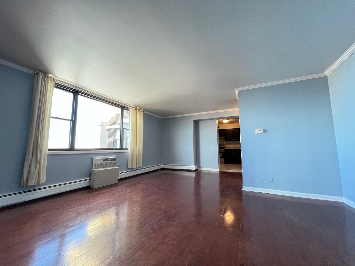 6325 North Sheridan Road, Unit 2007 Chicago, IL 60660 - Photo 2 of 17
