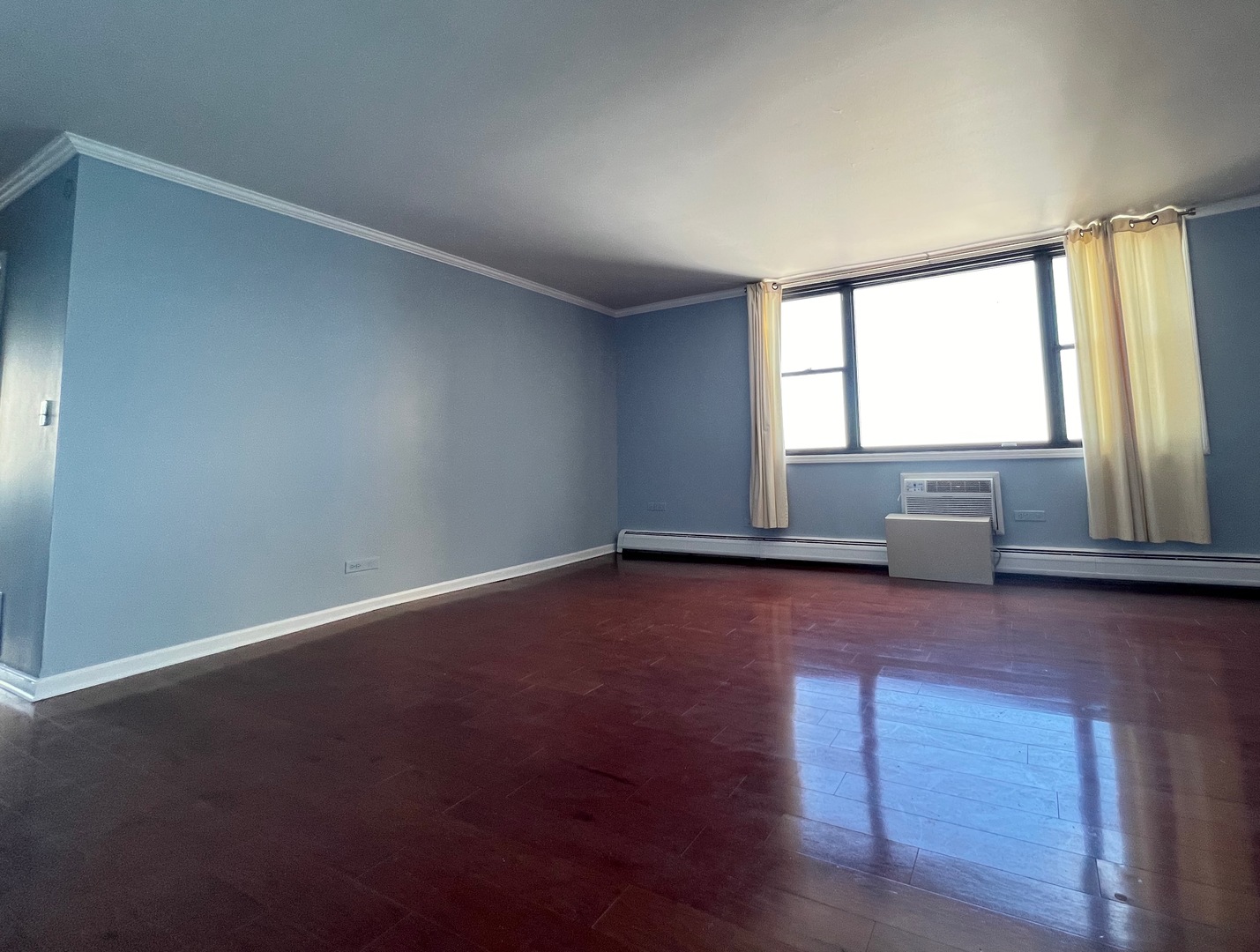 6325 North Sheridan Road, Unit 2007 Chicago, IL 60660 - Photo 3 of 17