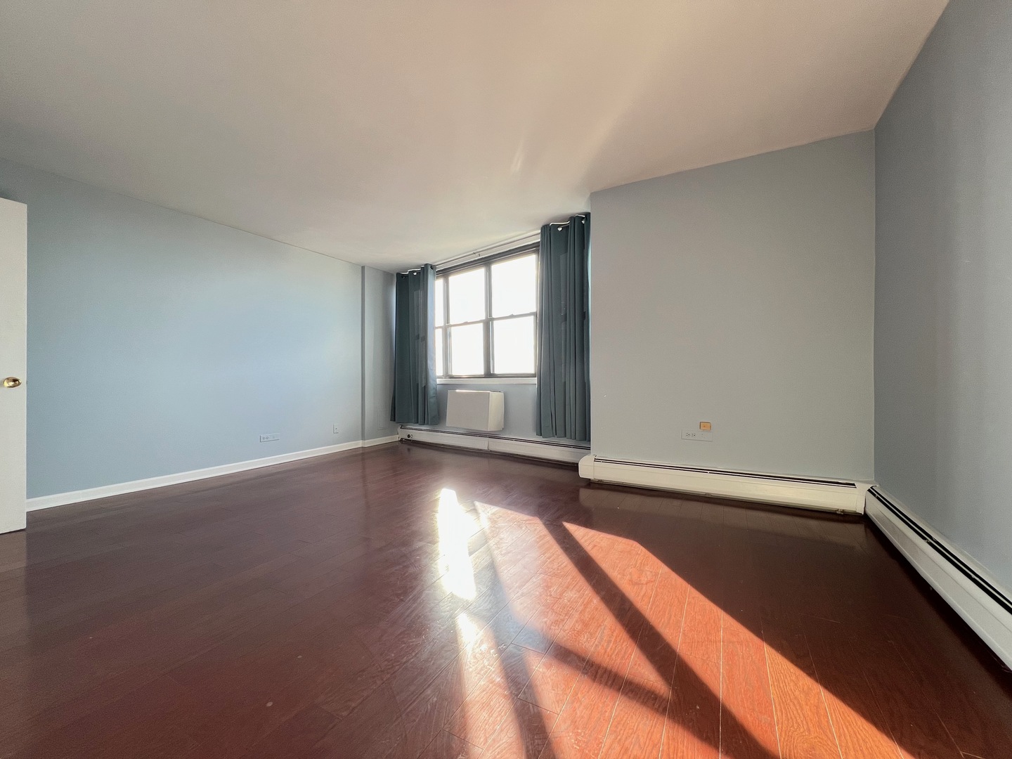 6325 North Sheridan Road, Unit 2007 Chicago, IL 60660 - Photo 7 of 17