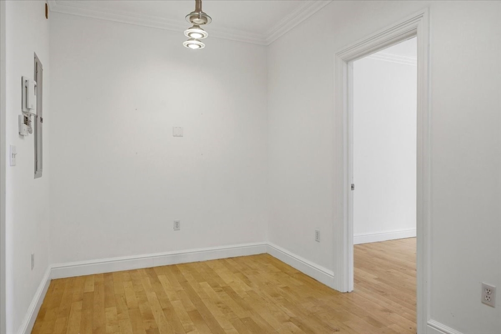 7 Stillman Place, Unit 5 Boston, MA 02113 - Photo 8 of 17
