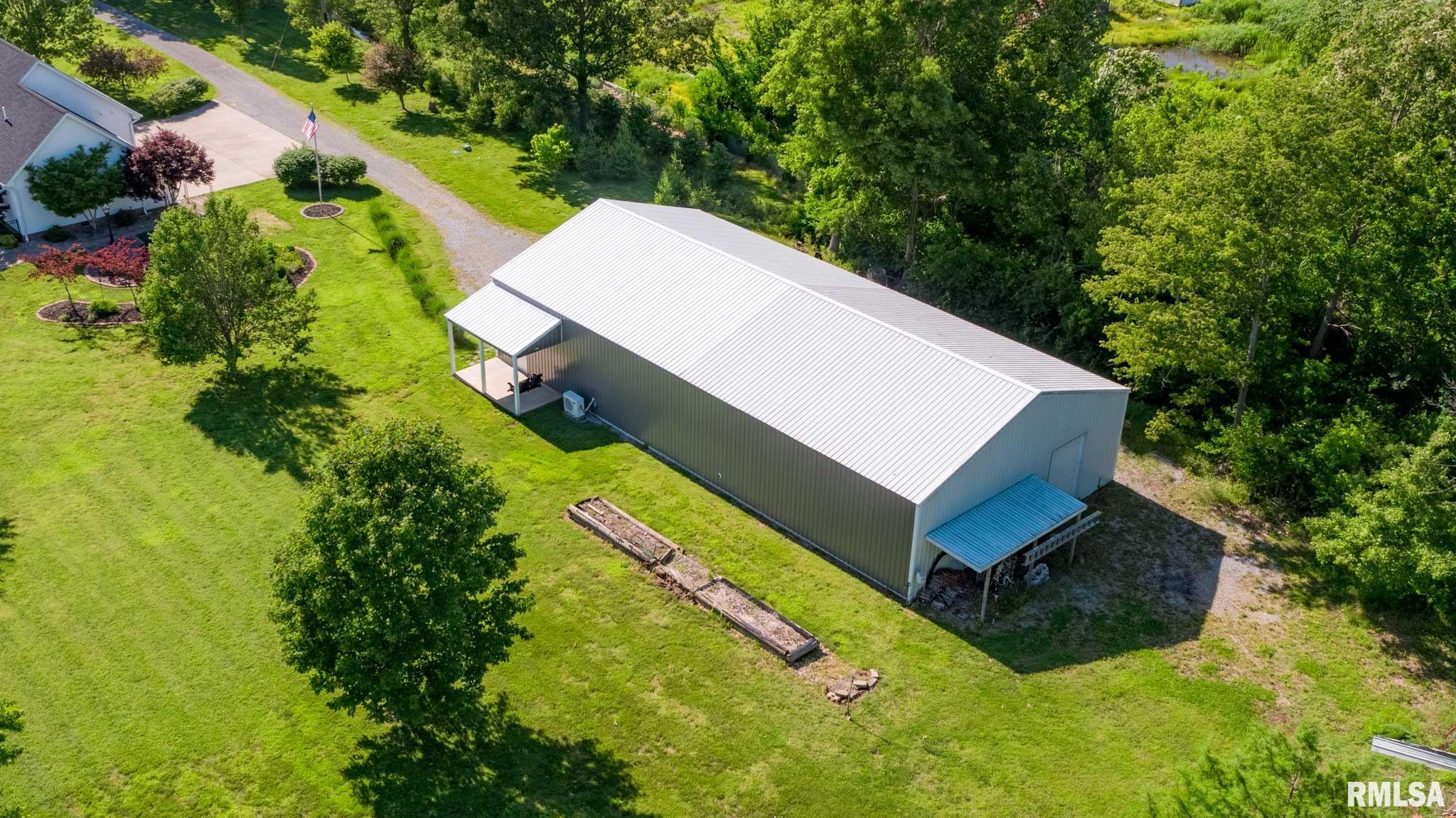 178 Bixler Road Eldorado, IL 62930 - Photo 4 of 64 Gallery Image 4
