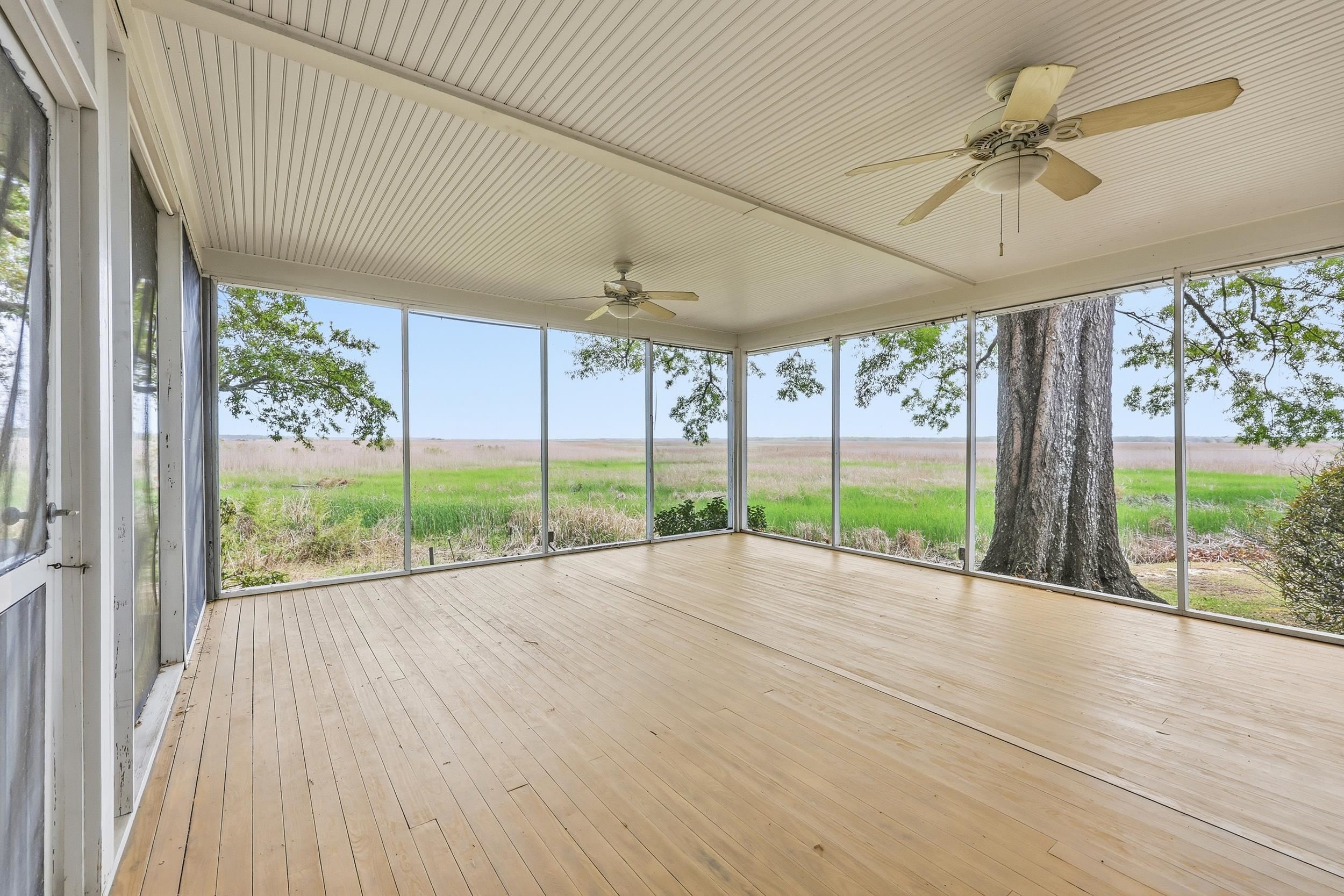 613 Cypress Street Georgetown, SC 29440 - Photo 8 of 52