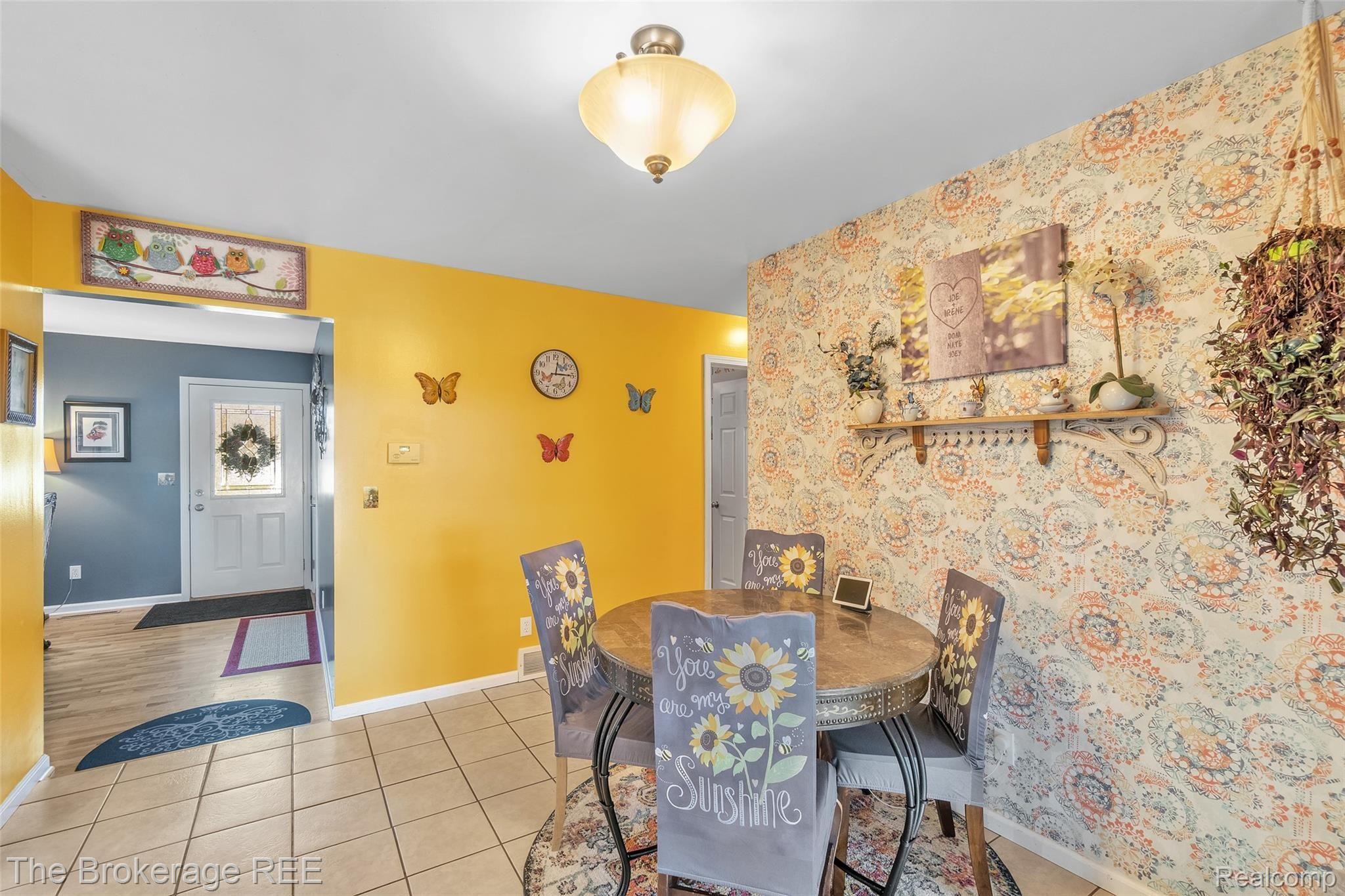 7138 East Carpenter Road Davison, MI 48423 - Photo 16 of 69 15-7138 E. Carpenter Rd-windowstill-realestate-photography-15