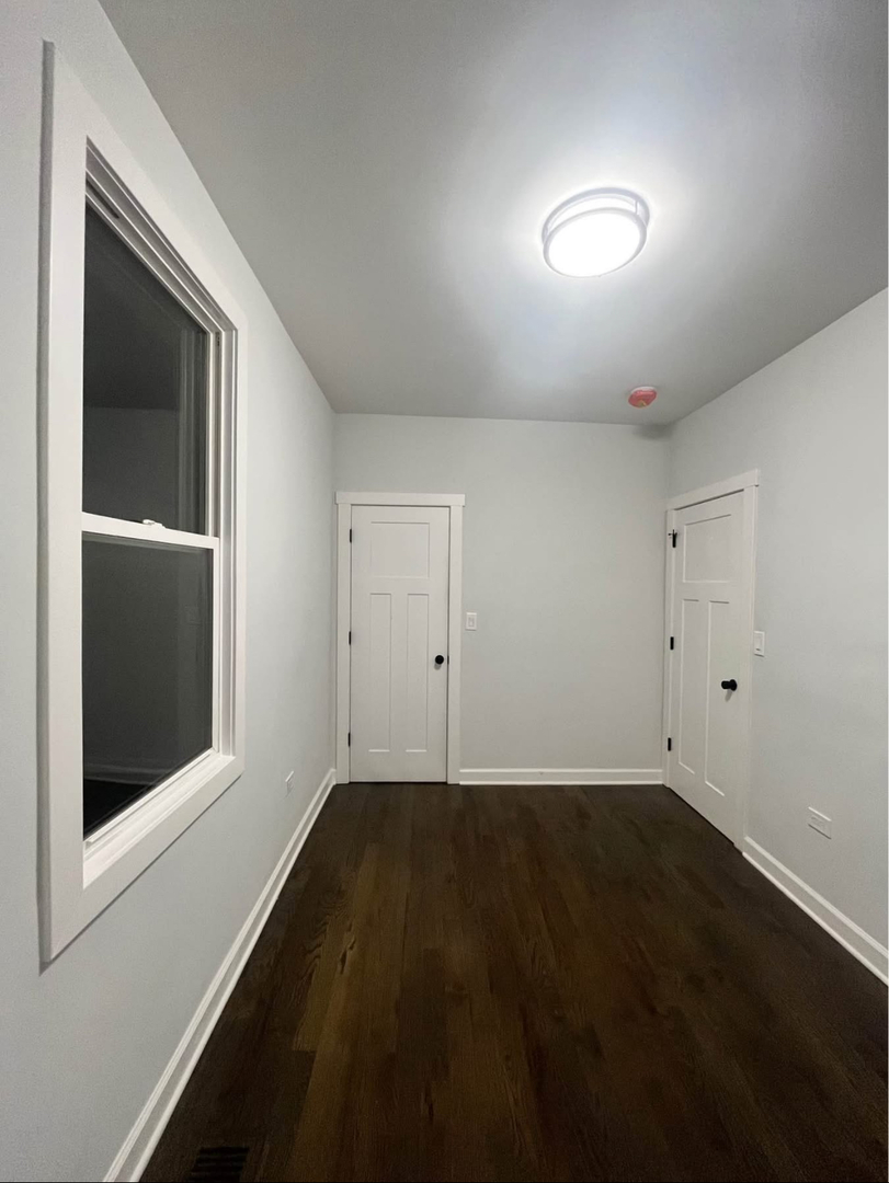 5212 South Lorel Avenue Chicago, IL 60638 - Photo 8 of 17 a view of room with window