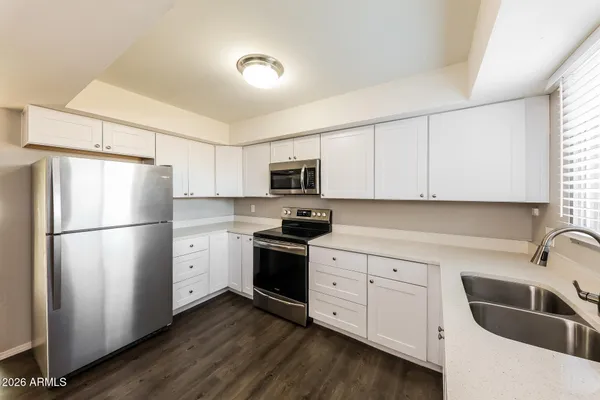 $420,000 | 6218 West Wolf Street, Phoenix, AZ 85033
