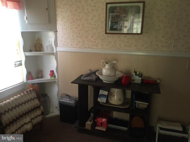 2926 Old Rte 50 Cambridge, MD 21613 - Photo 13 of 17 Family Room