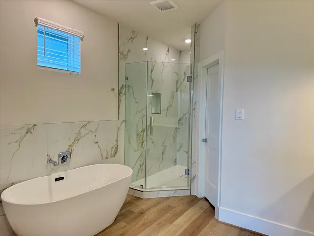 $2,495 | 5624 Bertellis Lane, Houston, TX 77091