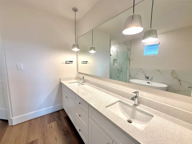 $2,495 | 5624 Bertellis Lane, Houston, TX 77091