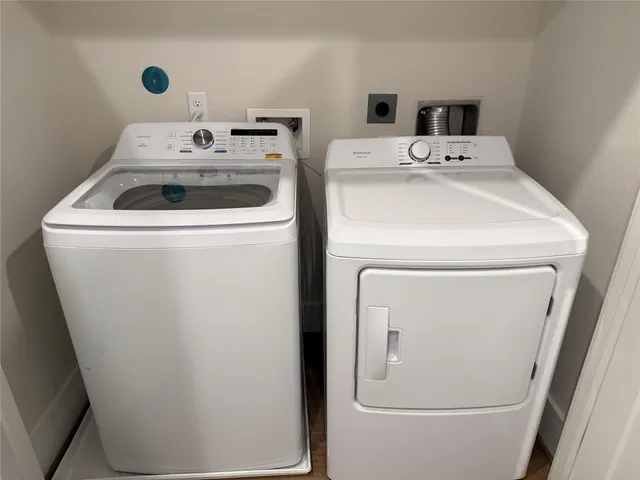 $2,495 | 5624 Bertellis Lane, Houston, TX 77091