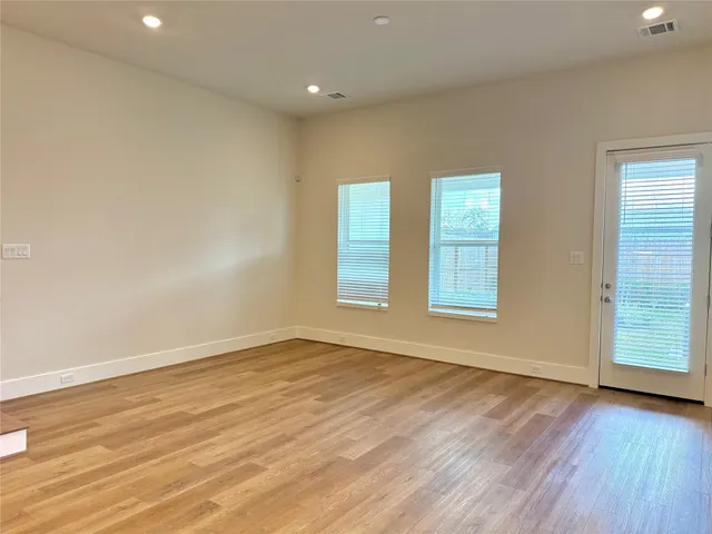 $2,495 | 5624 Bertellis Lane, Houston, TX 77091