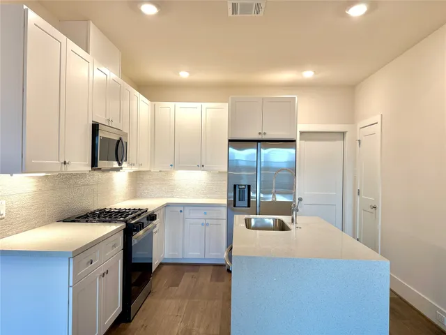 $2,495 | 5624 Bertellis Lane, Houston, TX 77091