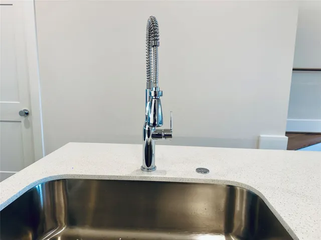 $2,495 | 5624 Bertellis Lane, Houston, TX 77091